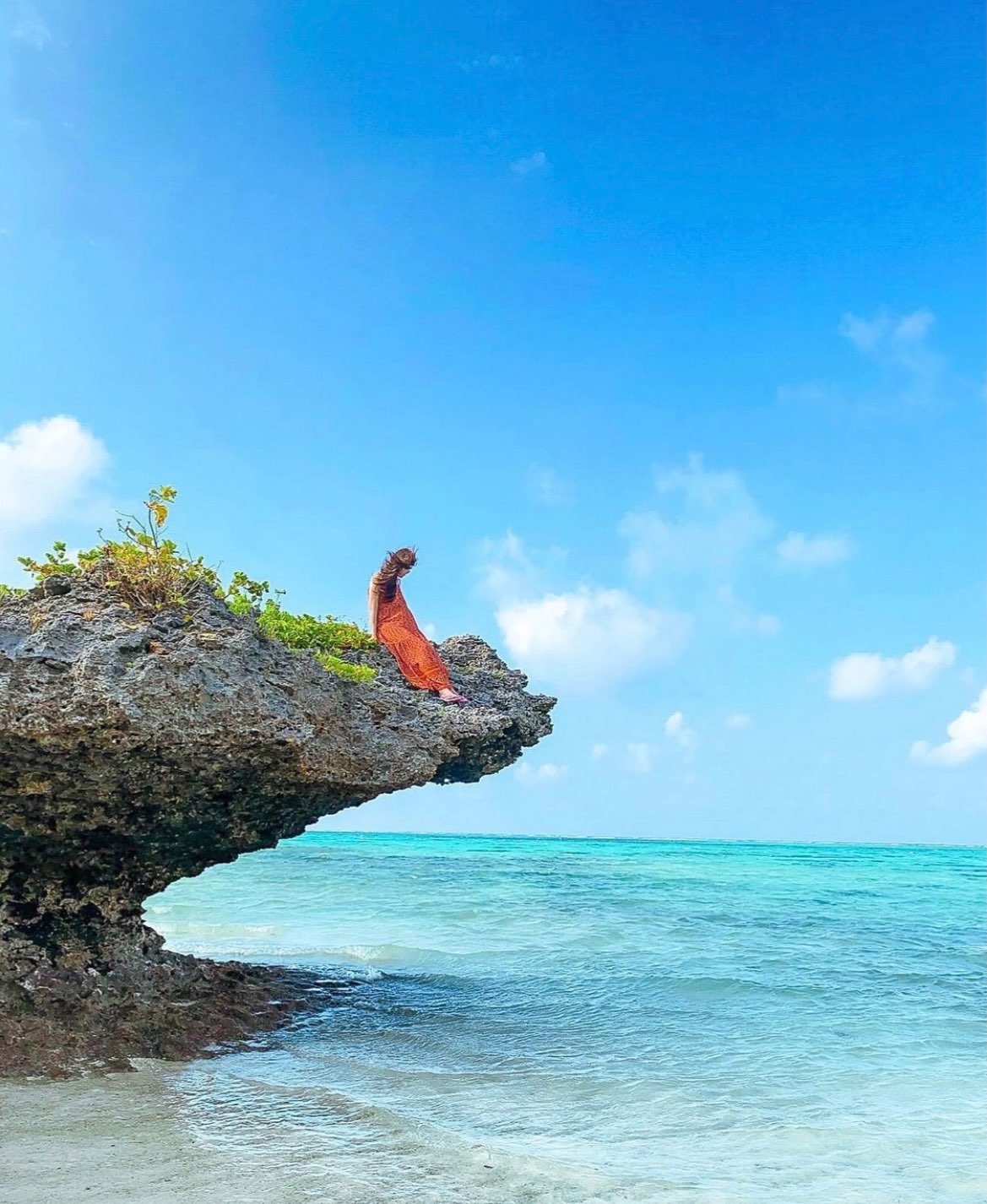 川平タバガーのおすすめ写真 動画 川平湾近くの穴場ビーチ ここに辿り着くには ガタガタ道のジャ By Tomoyo K Stayway 写真 動画 評判