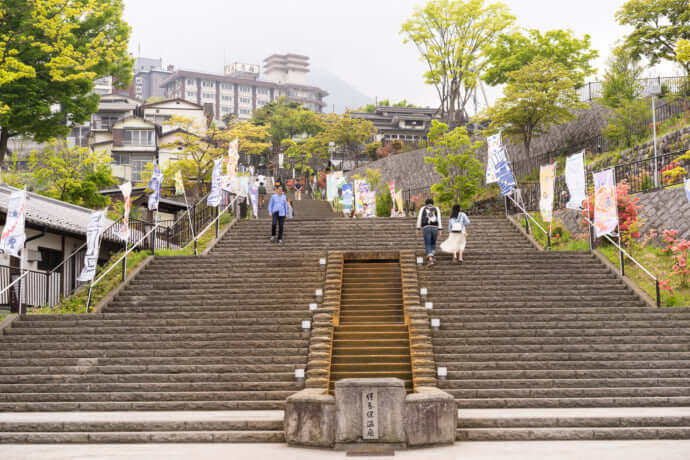 文豪に愛された温泉の石段街を散策 伊香保温泉おすすめ旅館10選 Stayway