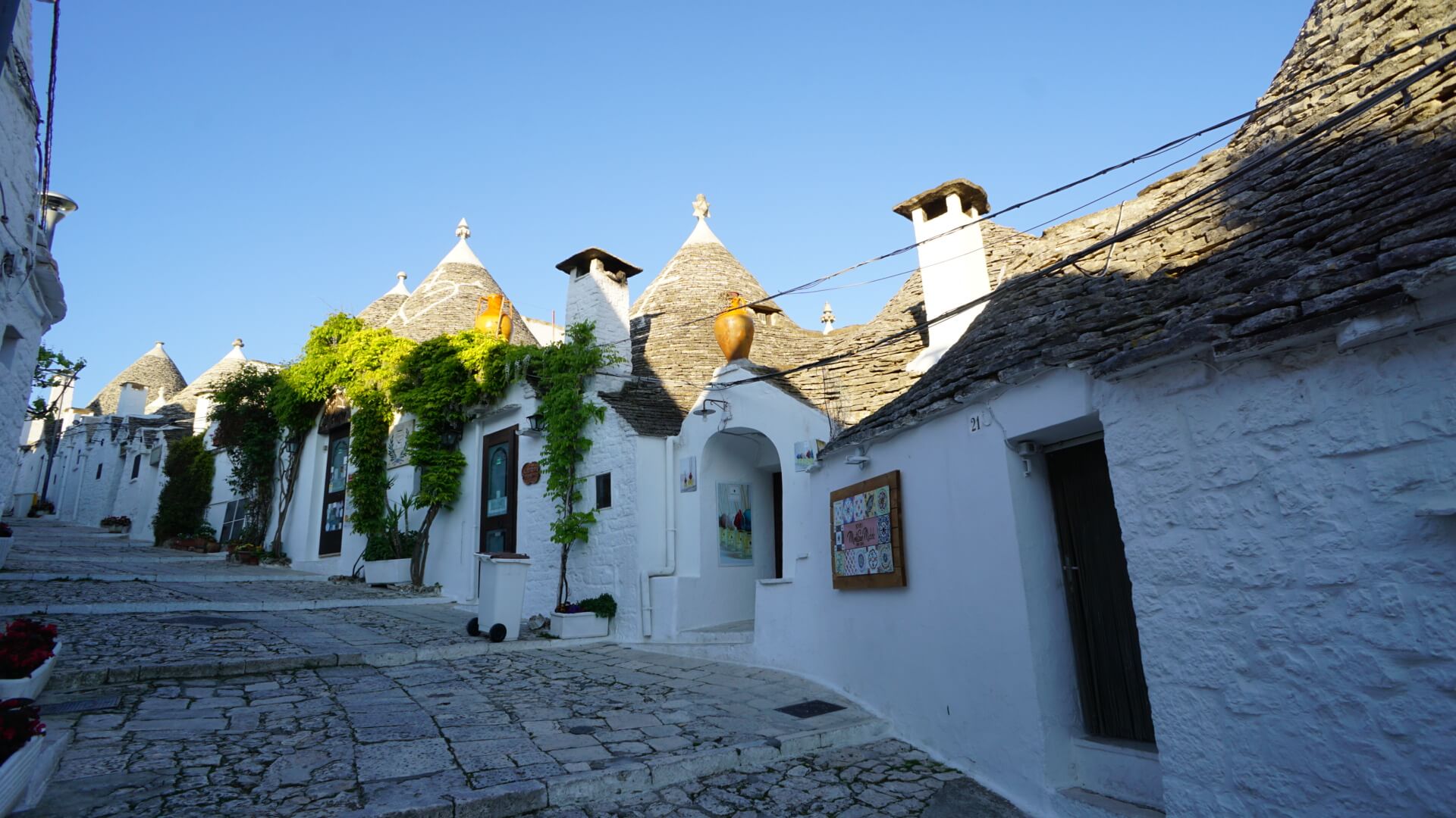 まるでおとぎの世界 アルベロベッロ1泊2日の旅 Stayway