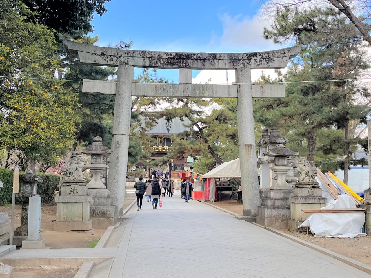 京都 日本三大天満宮のひとつ北野天満宮を紹介 3月の梅苑についても Stayway